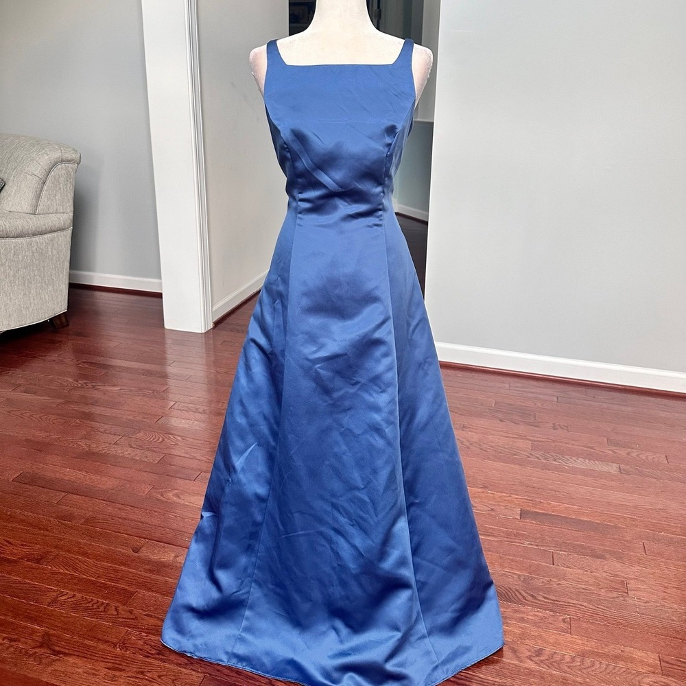 Vintage 2000s Michelangelo Davids Bridal Blue Simple Princess Formal Gown Dress